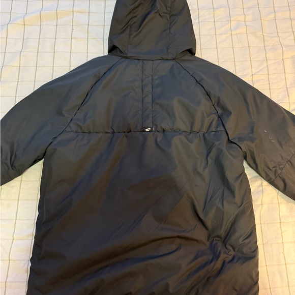 Nike Hooded Puffer Jacket - Picture 2 of 4